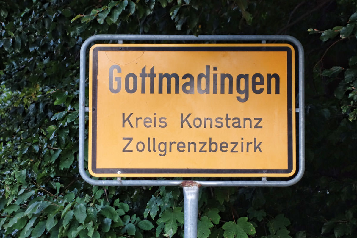 Ortsschild Gottmadingen, Kreis Konstanz, Zollgrenzbezirk